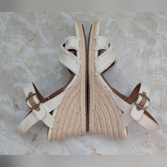 Lucky Brand Woman's  Wedge Shoes Size 9.5 M - Picture 11 of 14